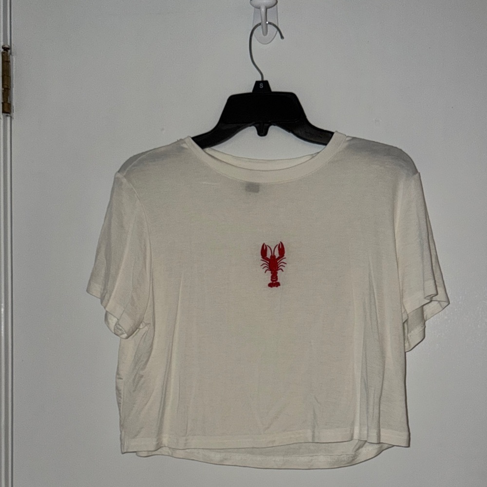 SHEIN- White crawfish Embroidered Women's crop Top- size medium